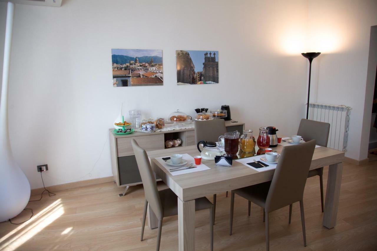 Vista Capo Apartment Palermo Bagian luar foto